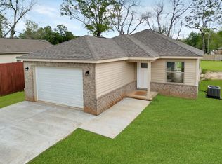 5773 Monroe St, Baker, FL 32531