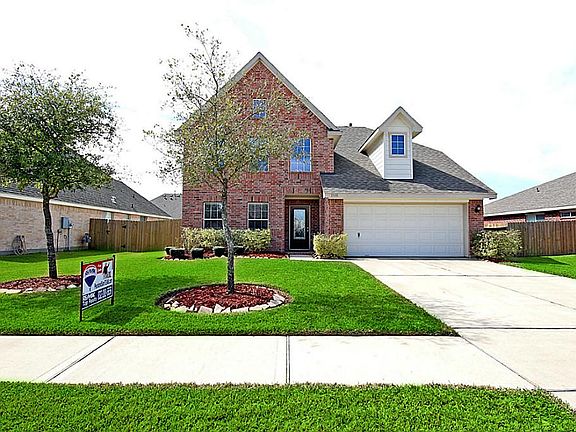 2nd image of 1918 Grand Oak Dr