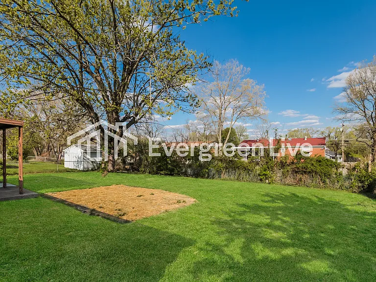 11690 Hamlet Rd — Photo 15