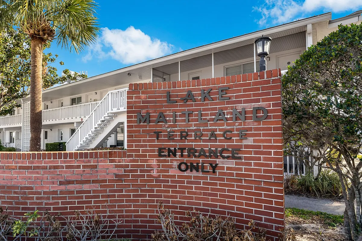 Building Photo - 1140 N Maitland Ave #E2