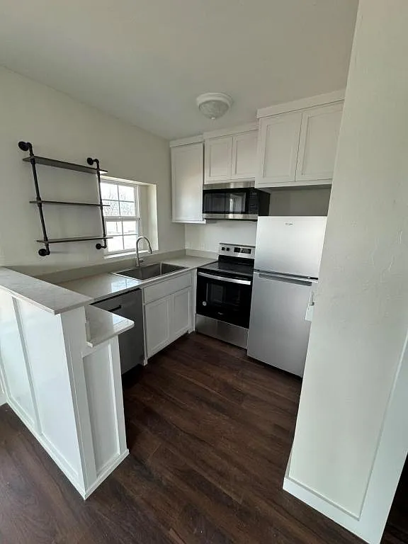 309 South 6th Street — Photo 4