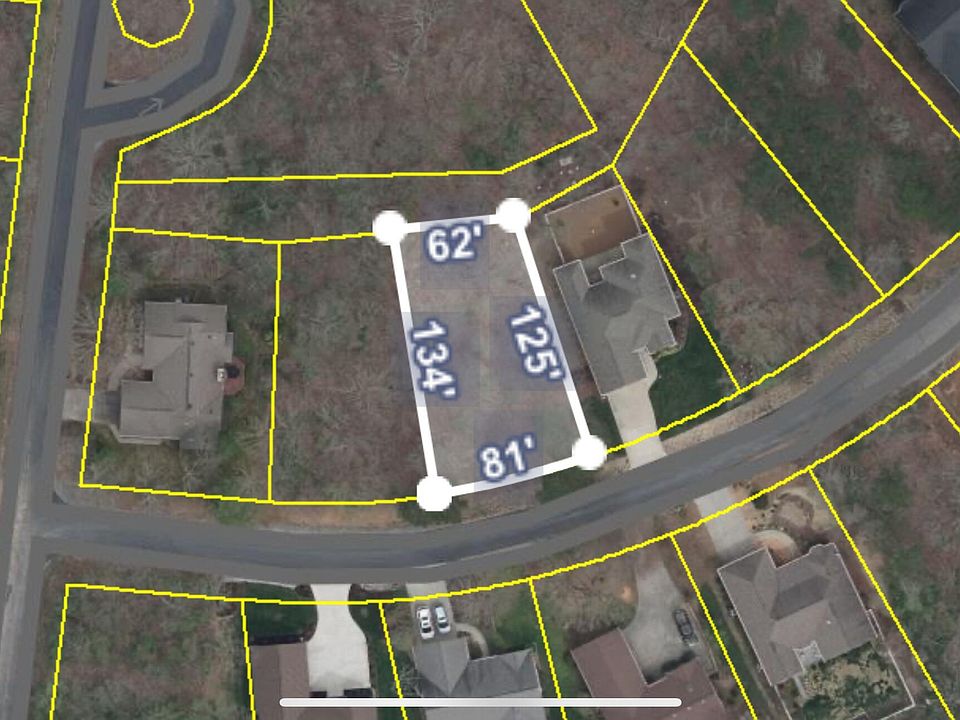 2nd image of 204 Erick Ln