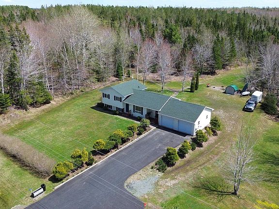3rd image of 164 Portage Rd