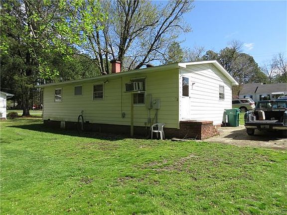 3rd image of 224 Fleetwood Ave