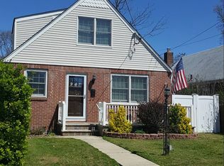 363 Clive Ave, Oceanside, NY