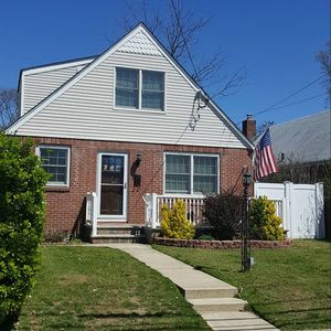 363 Clive Ave, Oceanside, NY, 11572