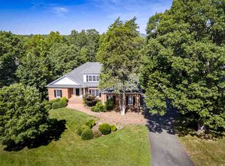 3220 Heathcote Ln, Keswick, VA 22947