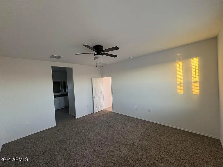 1575 E Lardner Dr — Photo 35