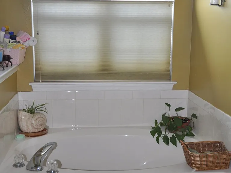 301 Dahlia Cir — Photo 13