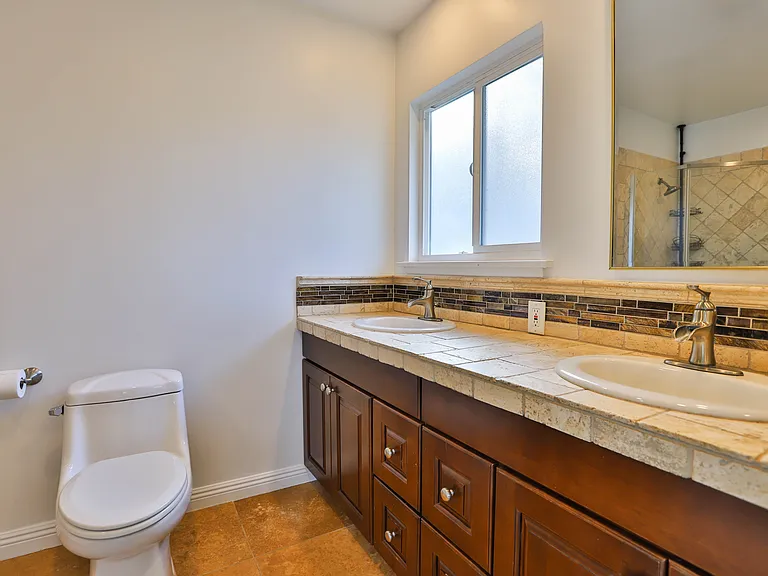 4835 Cliffside Dr — Photo 44