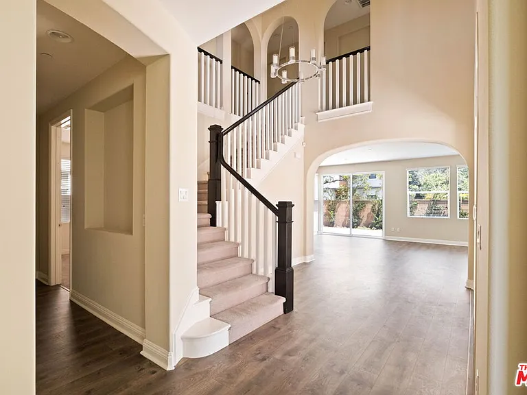 5929 Spelthorne Ln — Photo 3