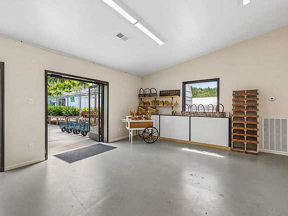 27th image of 2461 Bodenham Rd
