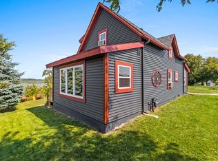 316 1st St, Kewaunee, WI 54216