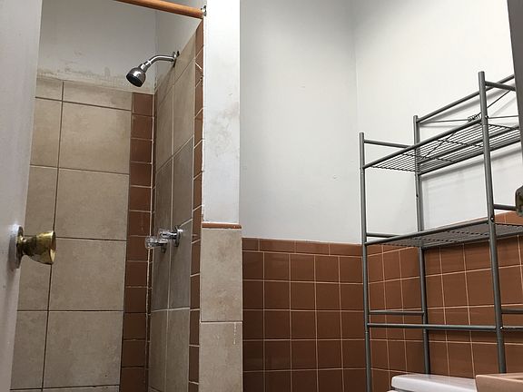 Master Bedroom Bathroom