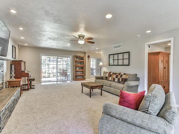 5th image of 4731 Bayou Vista Dr