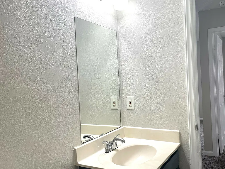 Magnolia Village Apartments — Photo 6
