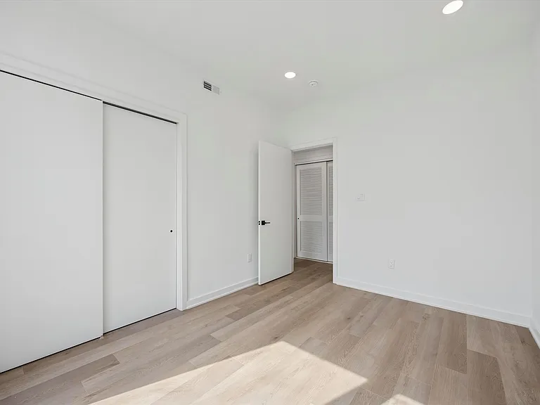 2020 Frankford Ave #306 — Photo 10
