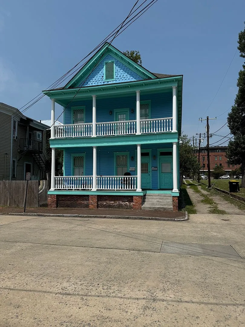 Charming 2-Bedroom Downtown Savannah Home — Photo 1