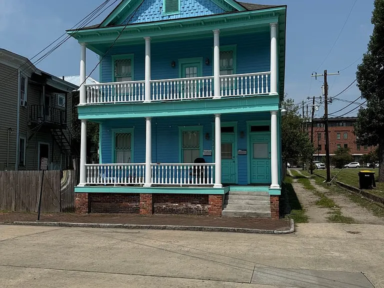 1519-1521 Jefferson St — Photo 2
