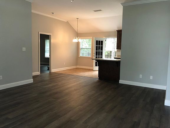 2nd image of 105 Senah Dr