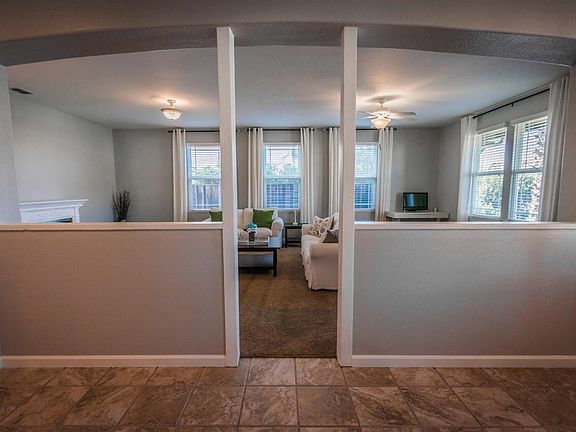 3rd image of 1430 Croydon Ct
