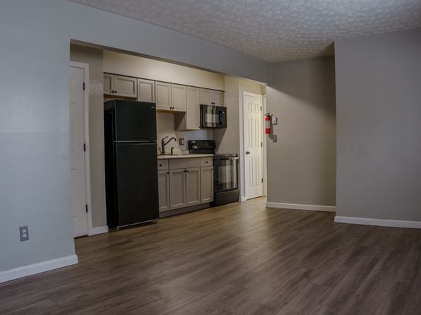 606 S College Ave #11490128