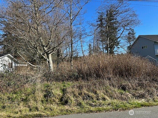 1st image of 0 Pinecrest Avenue