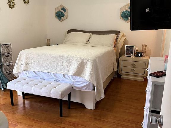 3rd image of 9525 SW 148th Avenue Cir N