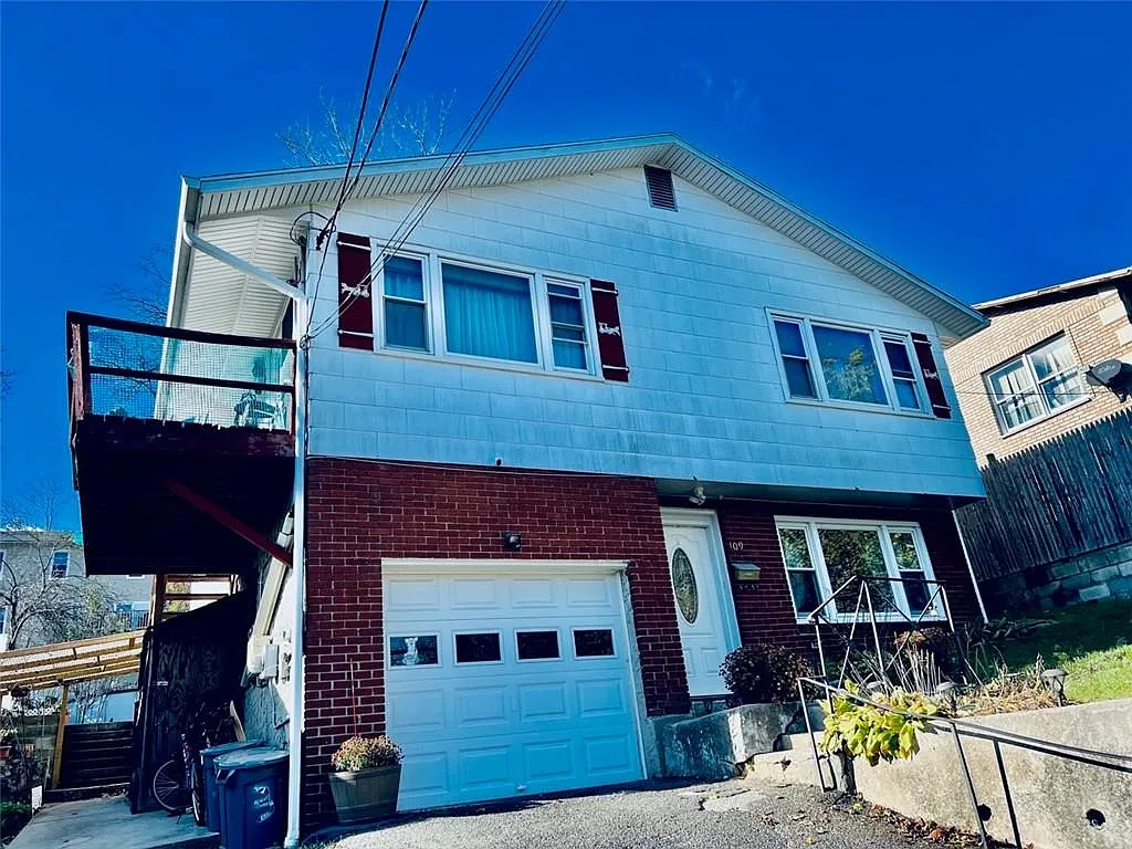 109 Bushey Avenue photo 1