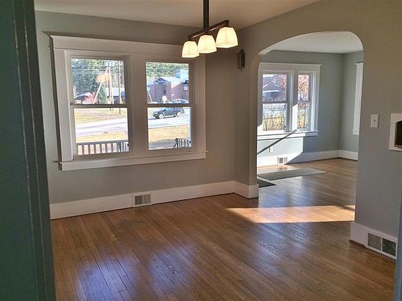 4th image of 267 Broad Street
