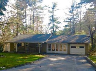 102 Hemlock Rd, Shohola, PA 18458