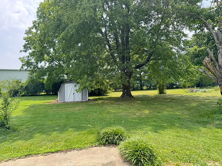 7361 Fields Ertel Rd — Photo 34