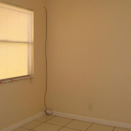 5th image of 1521 Woodbridge Lakes Cir