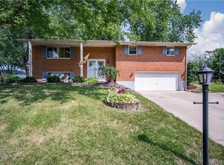 1024 Deer Creek Cir, Dayton, OH 45449