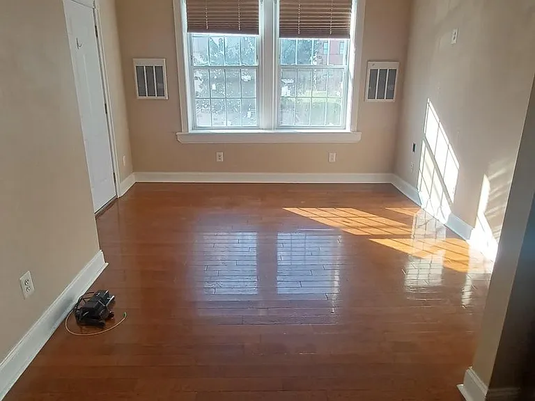 1435 N Franklin St #1 — Photo 1