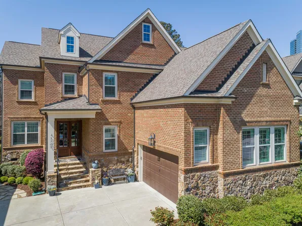 3705 Rolston Dr, Raleigh, NC 27609