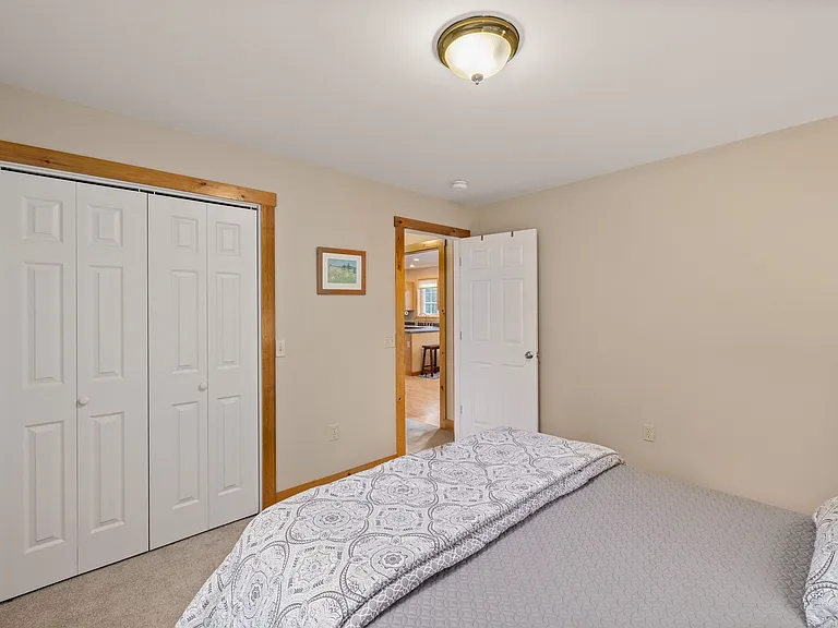 7 Village View Dr — Photo 16