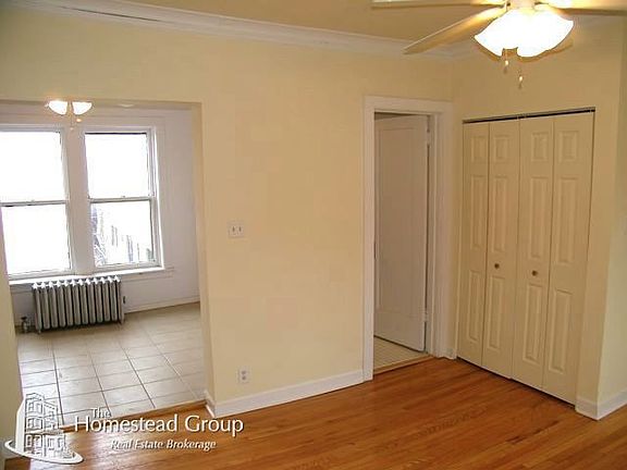 4th image of 547 1/2 W Arlington Pl APT 308