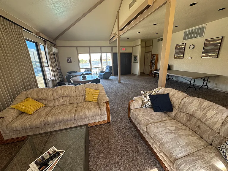 201 Riverfront Dr #4 — Photo 54