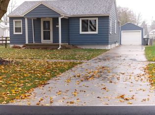 510 W 7th St, Perrysburg, OH