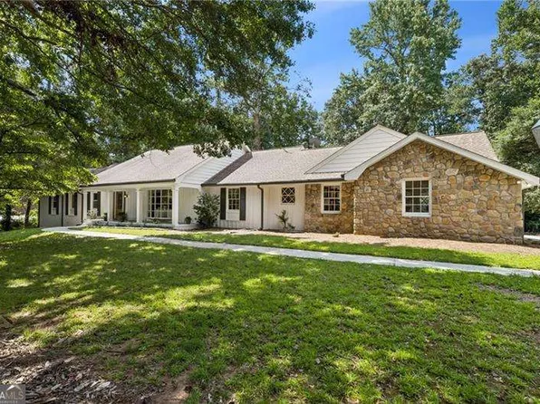 8115 Winged Foot Dr, Sandy Springs, GA 30350