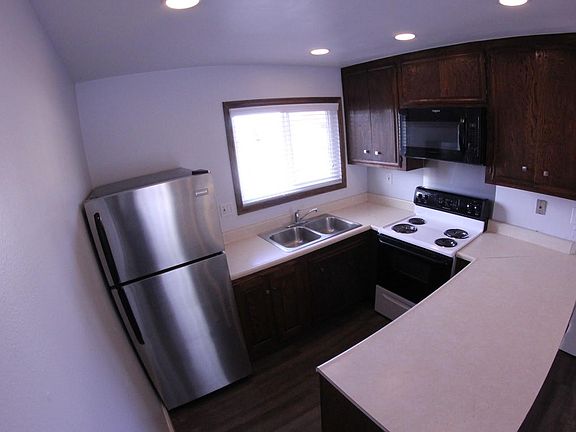 5th image of 4413 Clairemont Dr