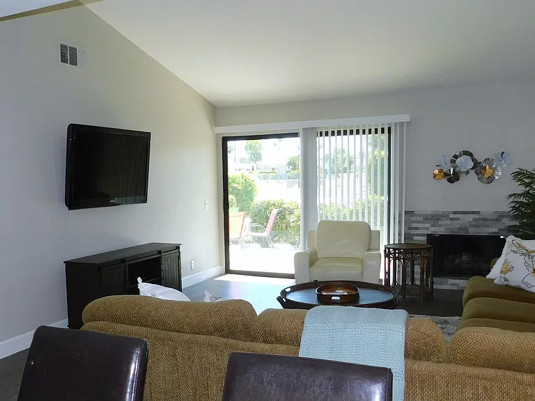 72830 Fleetwood Cir — Photo 9