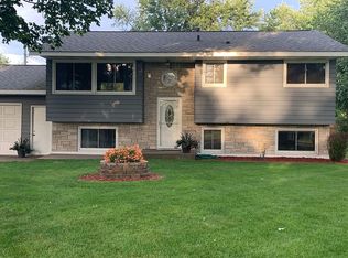 N5606 Oak Hills Dr, Onalaska, WI 54650