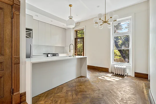 Rented by Compass | media 2