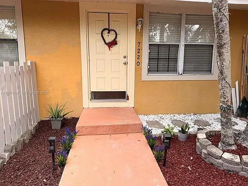 7220 Southgate Blvd #7220 Photo 1
