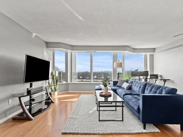 81 Scott St #601, Saint Catharines, ON L2N 7L5