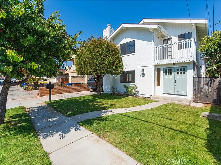 18324 Mansel Ave — Photo 1