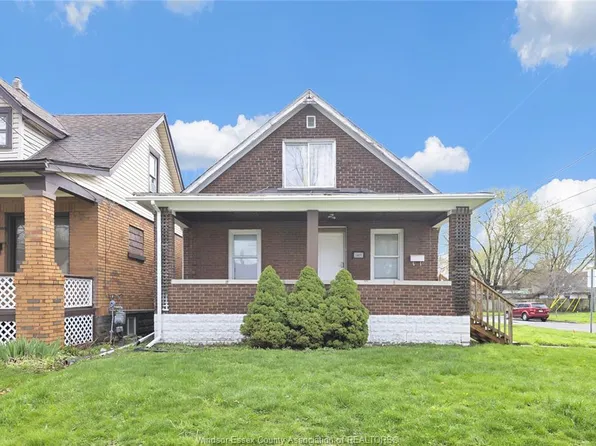 3497 Peter St, Windsor, ON N9C 1J4