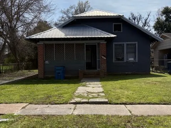 222 Oakhurst Ave, Clarksdale, MS 38614